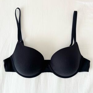 HANRO - Black Cotton Sensation Padded T-Shirt Bra 36B